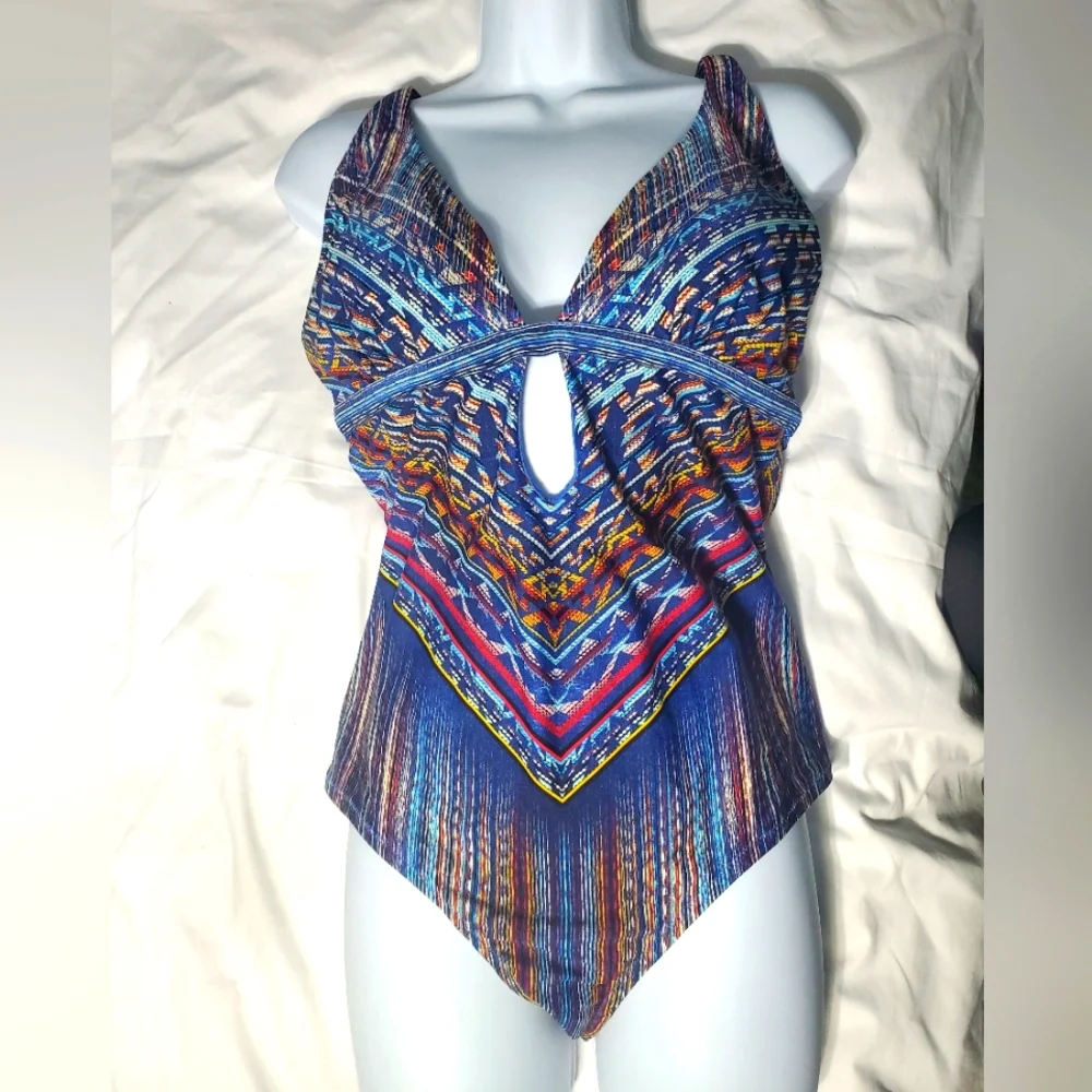 : Jessica Simpson multicolor 1 Piece Swimsuit Size XL